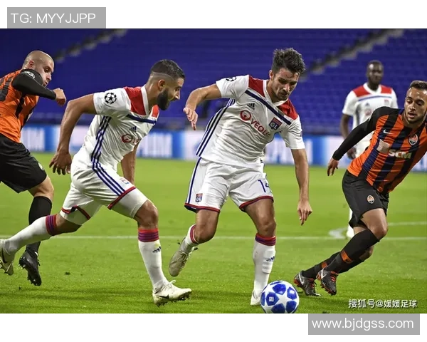 欧联杯精彩对决尤文图斯与切尔西激战成平局引发全场热议