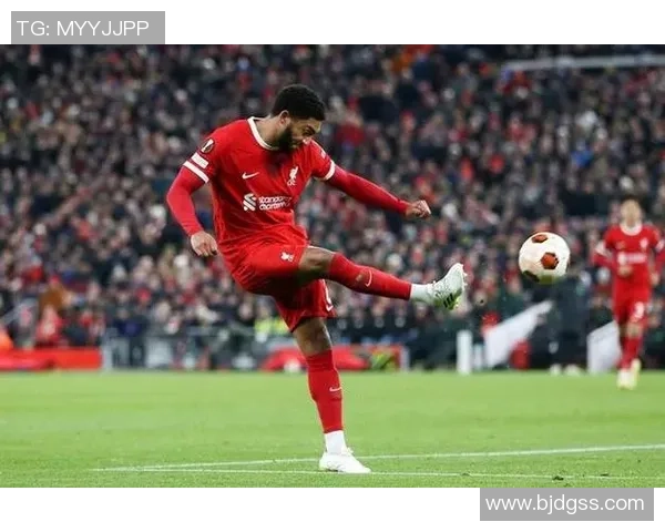 英超惊现冷门利物浦3-0战胜AC米兰补时进球引爆全场激情