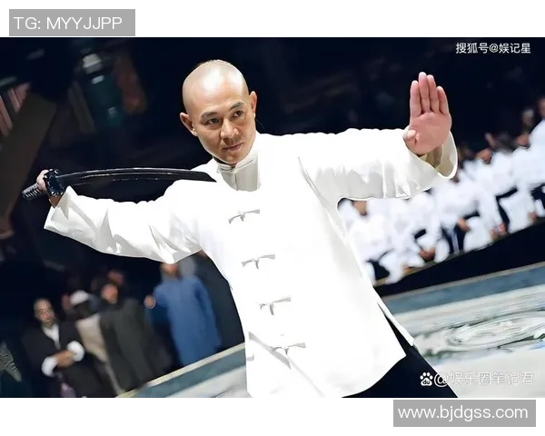 姚明与李连杰同框合影展现体育与武术巨星的友谊与魅力