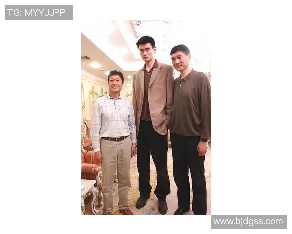 姚明与姚凯的篮球传奇：从父子情深到共同追梦的精彩人生