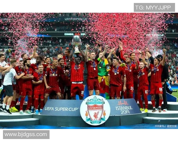 曼联逆转皇马友谊赛精彩瞬间红牌争议引发全场热议