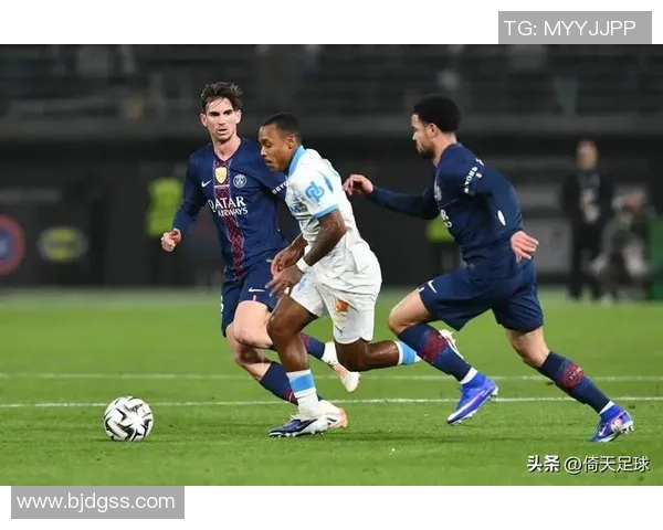 意甲激战：里昂惊天逆转巴黎圣日耳曼全场沸腾精彩集锦回顾