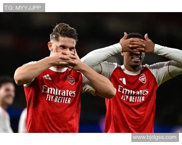 欧联杯惊天逆转本菲卡大胜阿森纳红牌争议引发全场热议