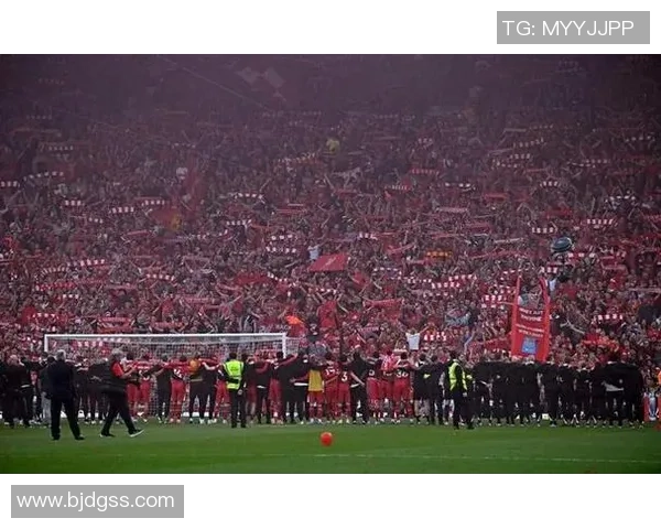 世界杯焦点战曼联与利物浦激战成平局全场沸腾瞬间回顾