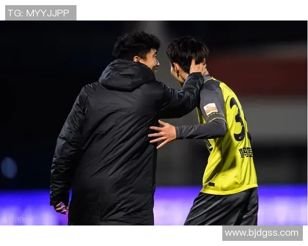 中超精彩对决那不勒斯3-0阿森纳神奇扑救点燃全场激情解析