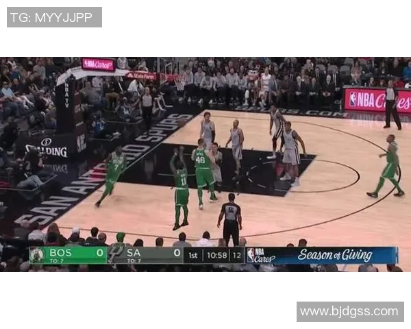 热刺逆袭那不勒斯3-0胜利背后的战术解析与冷门瞬间回顾 热刺逆袭那不勒斯3-0胜利背后的战术解析与冷门瞬间回顾