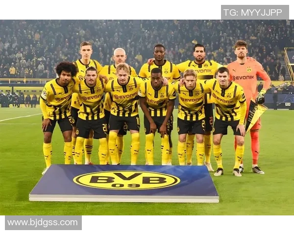 多特蒙德大胜尤文图斯五球狂潮引发全场热烈反响 多特蒙德大胜尤文图斯五球狂潮引发全场热烈反响