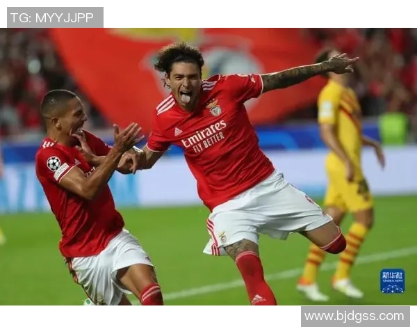 中超精彩对决本菲卡与巴萨战成平局赛后点评引发热议 中超精彩对决本菲卡与巴萨战成平局赛后点评引发热议