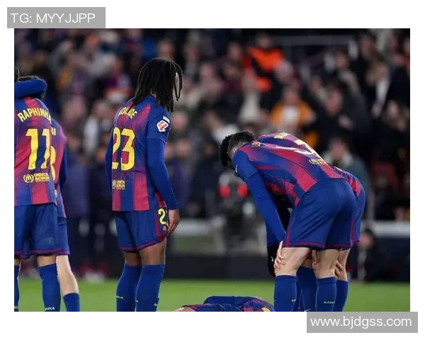 国王杯激战:多特蒙德逆转巴萨红牌事件引发全场热议 国王杯激战:多特蒙德逆转巴萨红牌事件引发全场热议