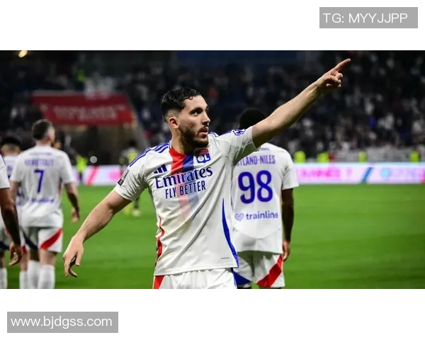 欧联杯精彩对决里昂逆转莱比锡神扑瞬间点燃全场热情