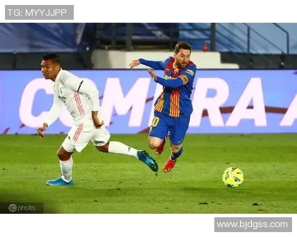 里昂战胜巴萨引发全场狂欢转会传闻再度升温