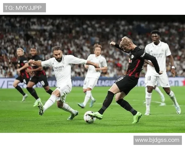 德甲精彩对决尤文图斯逆转莱比锡全场沸腾的背后分析