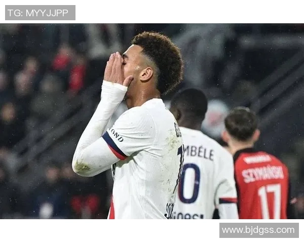 足总杯精彩对决AC米兰凭借绝杀战胜波尔图全场沸腾